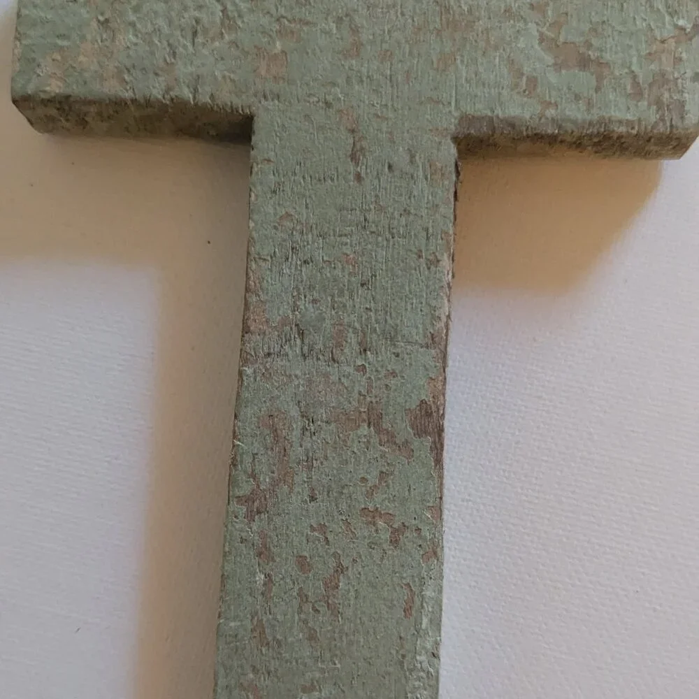 NWT Rustic Letter 'T' Wood Sign Distressed Farmhouse Michael's Home Wall Decor